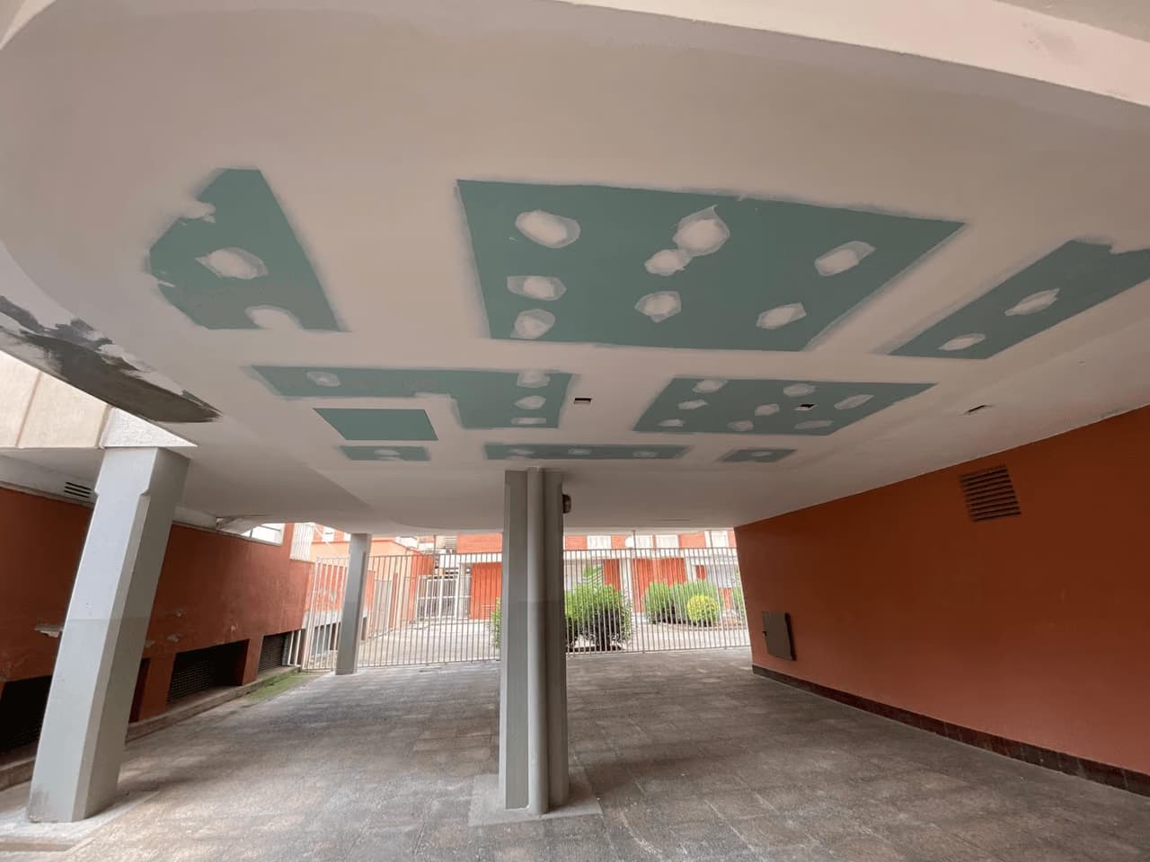 Reparaciones y mantenimiento de comunidades en un edificio de Barcelona